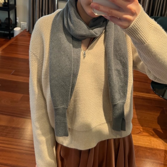 Loro Piana Baby Cashmere Scarf - Picture 4 of 5